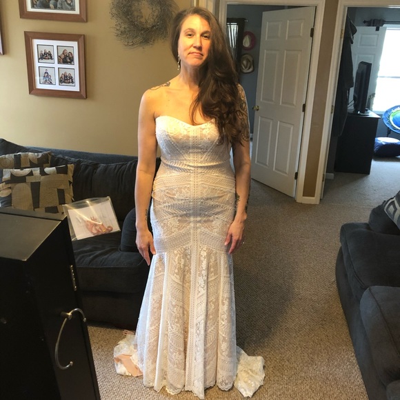 Watters (felin) wedding dress ! - Picture 4 of 4